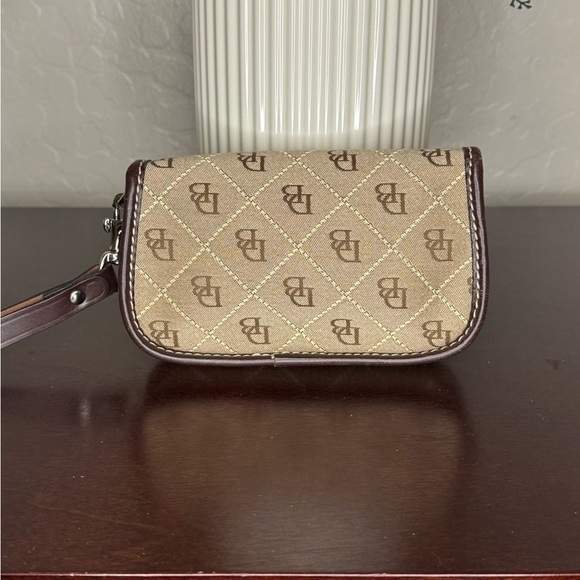 DOONEY & BOURKE Canvas & Leather Wristlet, EUC - Picture 5 of 7